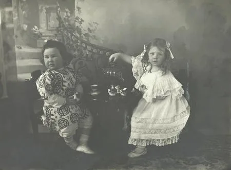 Children’s fashion 100 years ago. Кадр 9