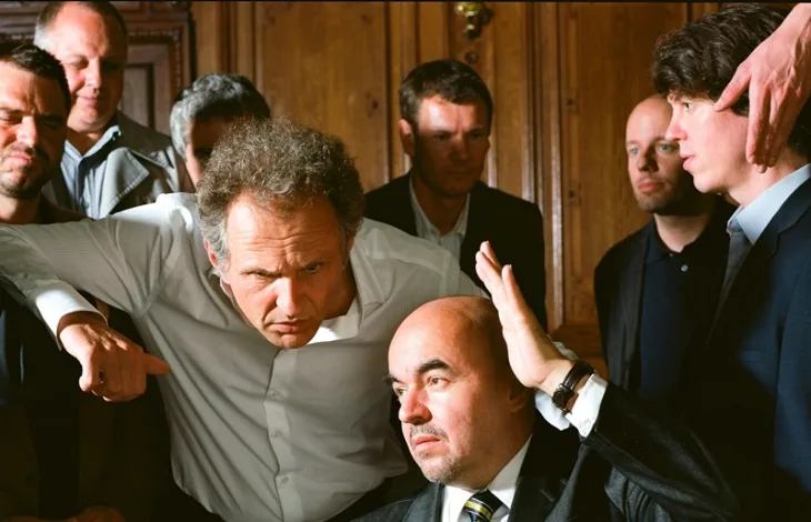 Парламент. Кадр 2
