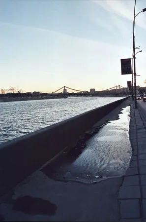 Between the past and the future. Кадр 2