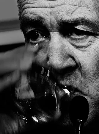 Psychological metamorphosis by David Lynch. Moscow, April 11,2009. Кадр 8