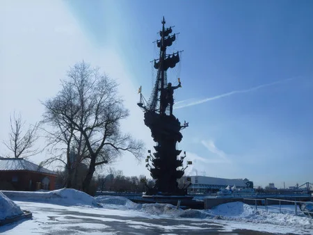 Peter the Great monument. Кадр 8