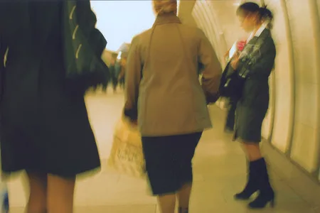 Girls at subway. Кадр 2