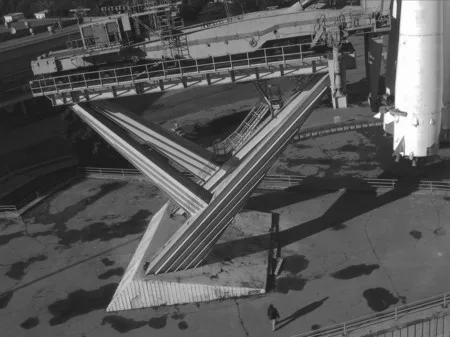 The all-Union Exhibition Center. Weightlessness. Кадр 9