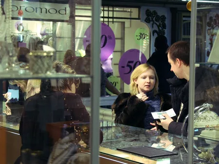 Charmed. Shopping like an art. Кадр 10