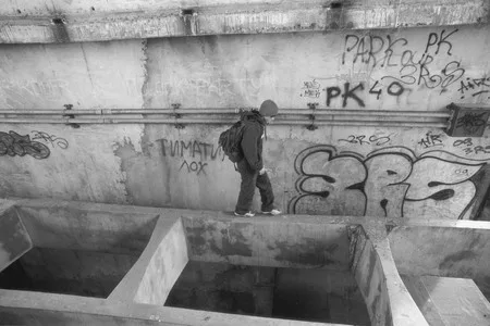 Under the bridge. Кадр 9