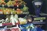 Sellers and customers (Totalrealism). Кадр 4