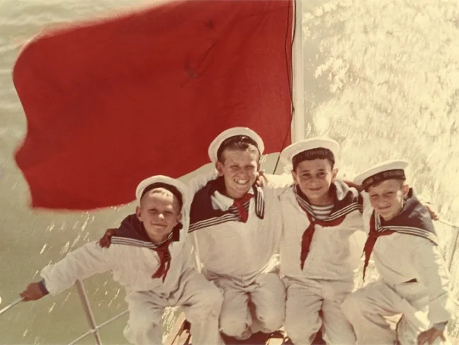 Первоцвет. Ранний цвет в российской фотографии. 1860—1970-е годы. Кадр 1