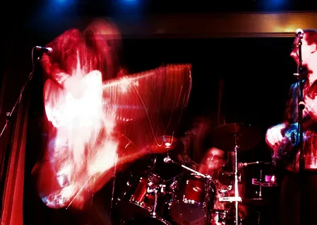 Darya Sidorina, The concert of the band “Sobaki Kachalova” in the club “16 tones”. Кадр 1