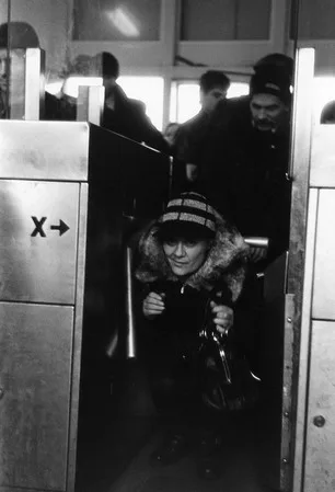 Exit to the city. Кадр 7