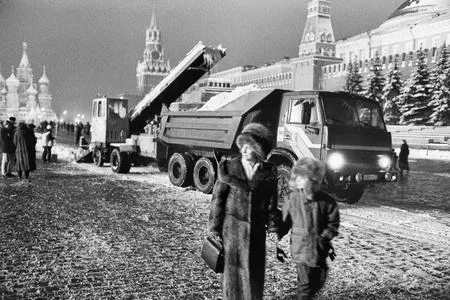 Eight plots about the Red square. Кадр 3