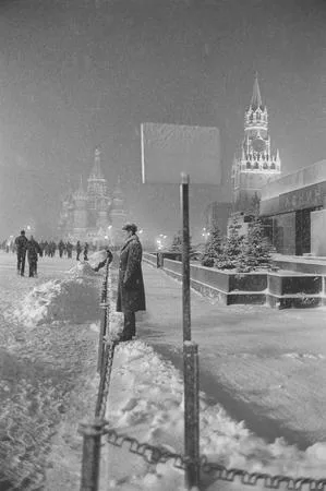 Eight plots about the Red square. Кадр 2