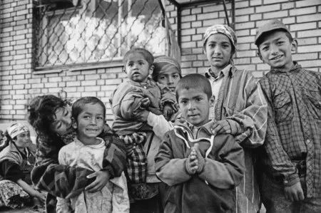 Лицо другой национальности. Кадр 2
