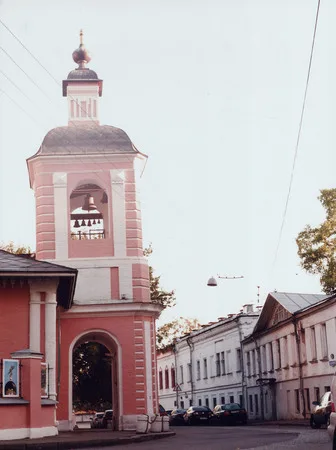 Дорога к храму. Кадр 6