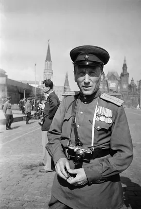 1945-1959. Эпизод 4-й. Кадр 12