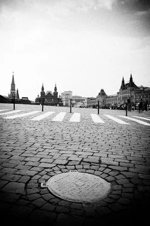 Площадь Люка. Кадр 5