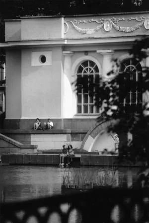On the patriarshih in August 2002. Кадр 9