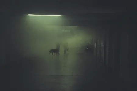 Underground. Кадр 3
