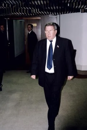 From a hall of session. Кадр 12