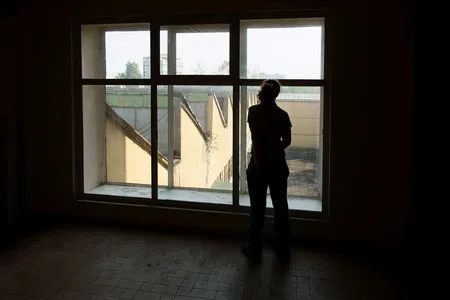 Constructivism masterpieces. Textile institute hostel. Кадр 9