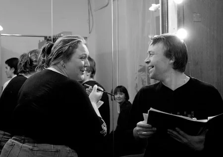 Backstage: 15 minutes left to the beginning of the show. Кадр 3