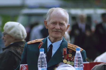 Победившие. 9 мая 2005. Кадр 1