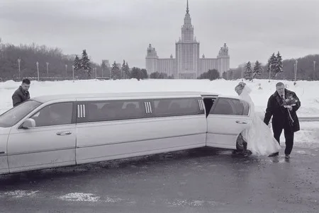Weddings on Vorobievi Gori. Кадр 1