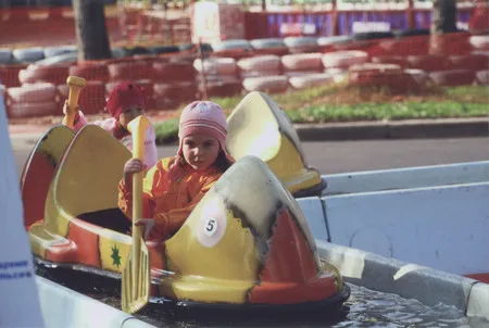 Attractions. Кадр 6