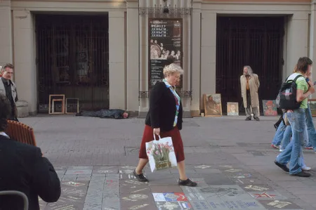 Music of Arbat. Кадр 4