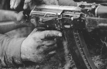 Trade - the Soldier. Кадр 13