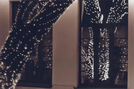 Lights. Кадр 9