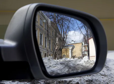 Moscow in a car mirror. Кадр 3
