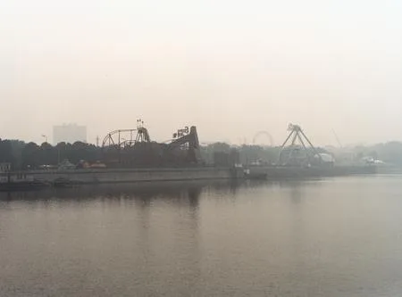 Смог в городе. Кадр 10