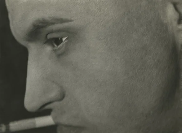 Concentration of the Image. 1920s — 1940s. Кадр 8