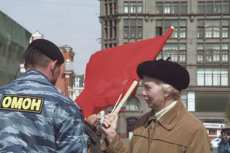 Forever young or in the red light. Кадр 7
