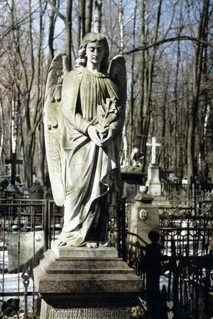 Vvedensky graveyard. Кадр 6
