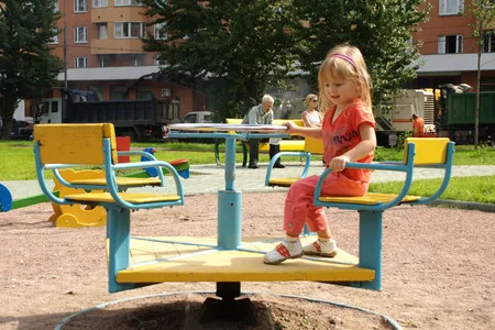 Children — smile of Moscow. Кадр 1