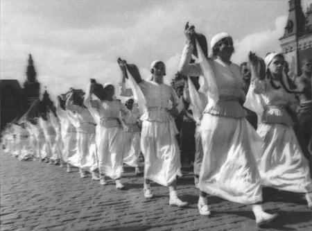 Soviet photography. 1920-30s, From Pictorialism and Constructivism to Social realism. Кадр 14