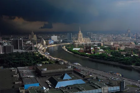 Московский дождь. Кадр 2