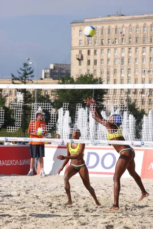 Beach volleyball at Poklonnaya Gora. Кадр 4