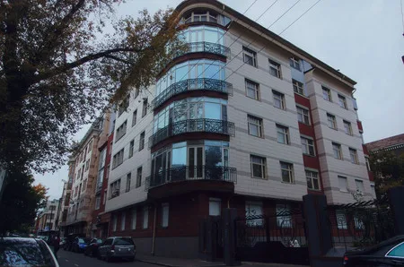 Немного цвета. Самые дорогие дома Москвы. Кадр 6