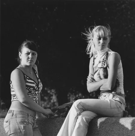 On the parapet. Кадр 2