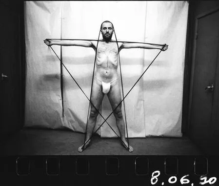 Self-portrait. 366 days. Кадр 3