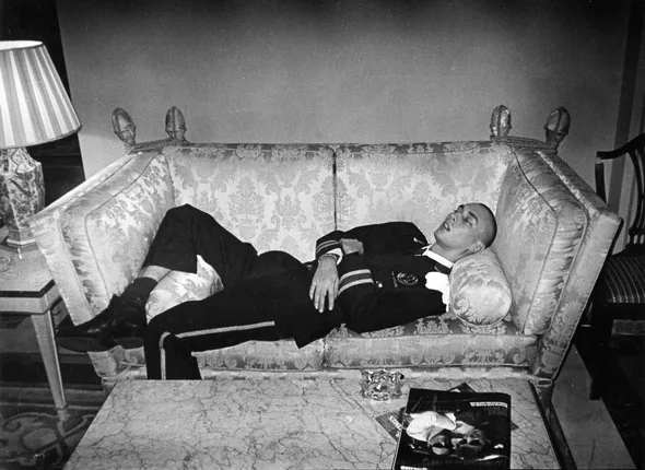 Night Porter. Кадр 1