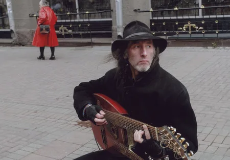 Music of Arbat. Кадр 5