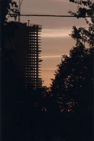 At dawn. Кадр 2