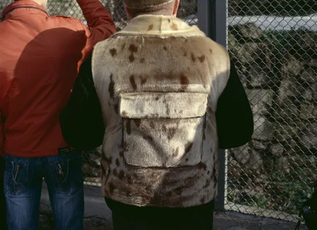 Whose fur coat is better?. Кадр 6
