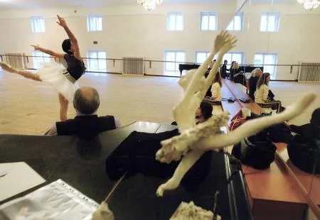 “Raimonda” - or one evening from a life of prima Nina Ananiashvili. Кадр 13