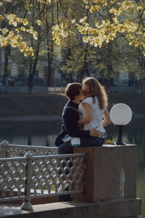 Two in the city. Кадр 8