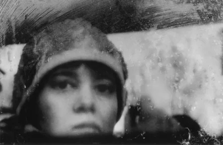 Beyond the glass. Кадр 17
