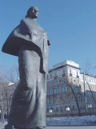Из жизни скульптурообразных. Кадр 4
